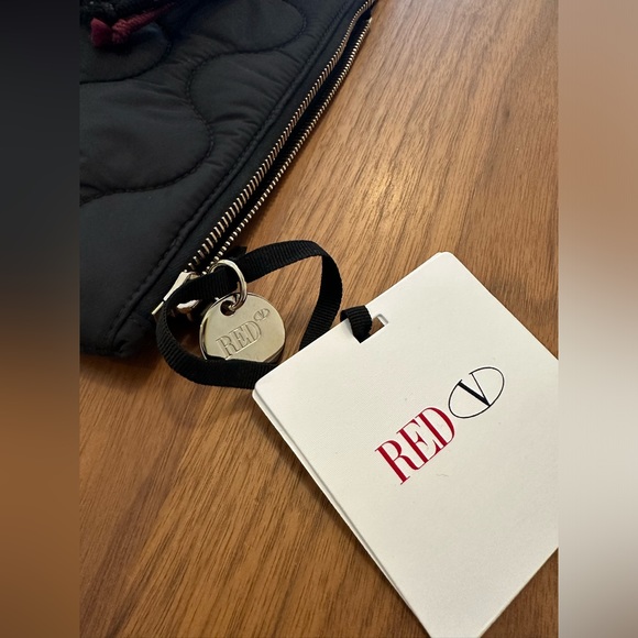 Valentino RED pochette BNWT - Picture 7 of 7